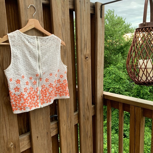 Fifty Street Eyelet Crop Top - Picture 3 of 7